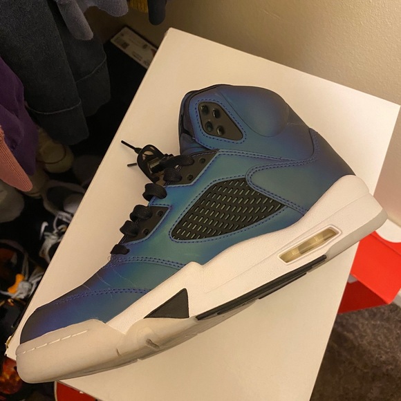 LOVED/ WOMEN JORDAN RETRO 5 REFLECTIVE